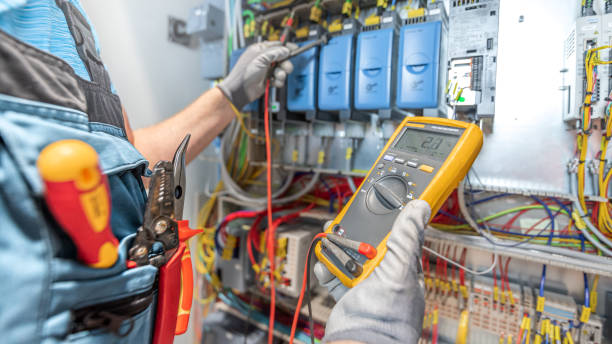 Best Electrician Near Me  in Lindstrom, MN